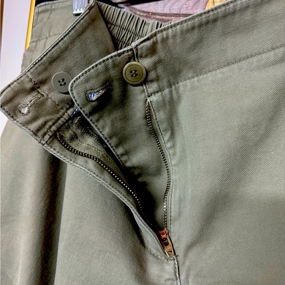 Petite 2X The Talbots Jogger Pant in Olive - Picture 8 of 11